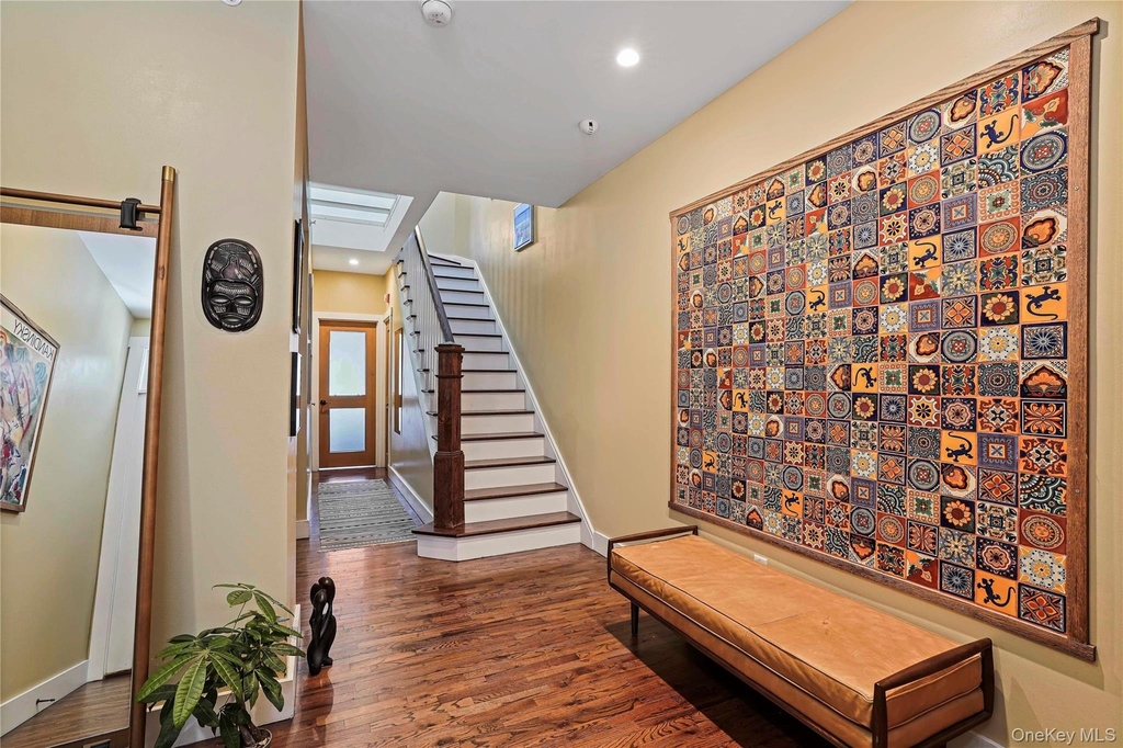 493 Warburton Avenue - Photo 2