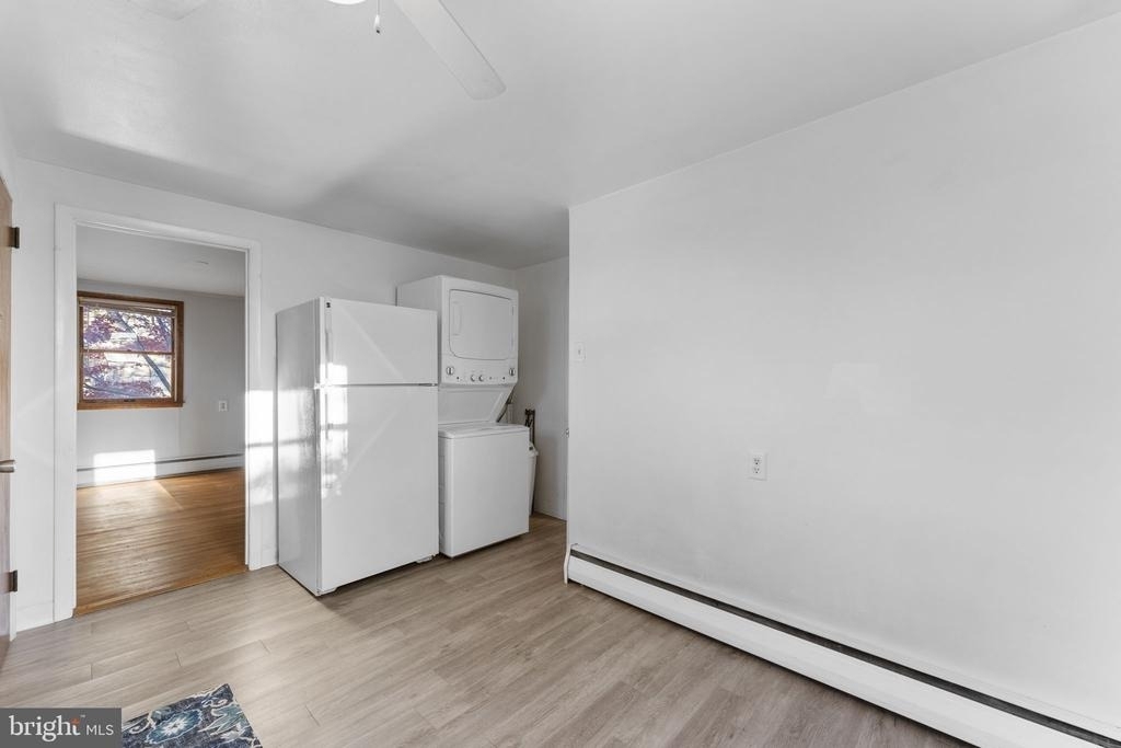 225 Pershing Avenue - Photo 11