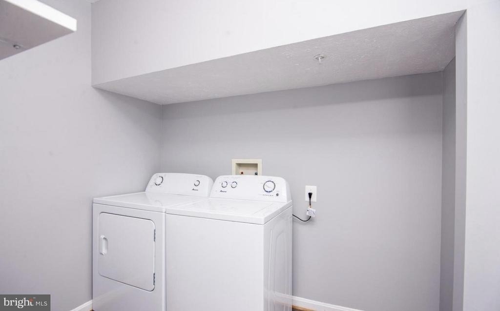8800 Community Square Lane - Photo 14