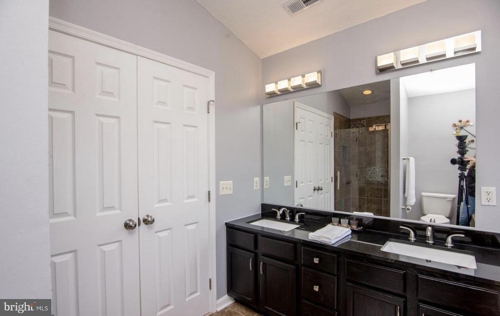 8800 Community Square Lane - Photo 18