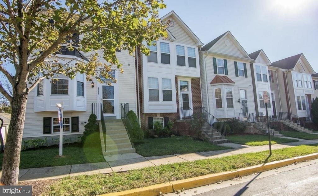 8800 Community Square Lane - Photo 0