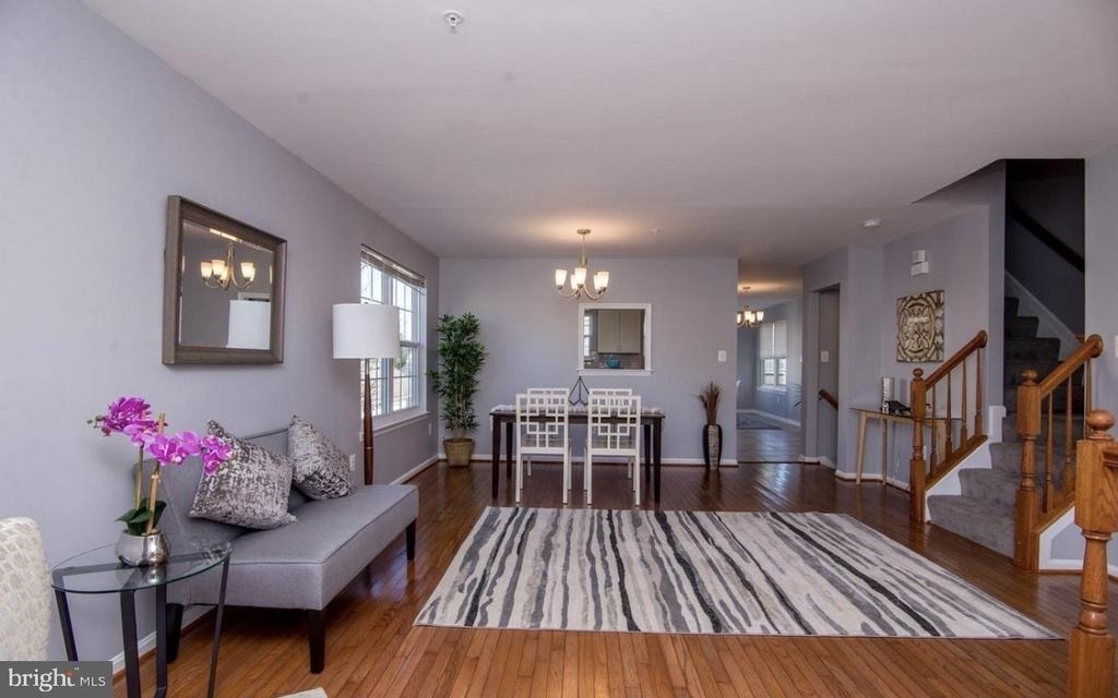 8800 Community Square Lane - Photo 3