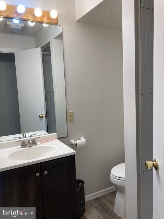 11145 Captains Walk Court - Photo 17