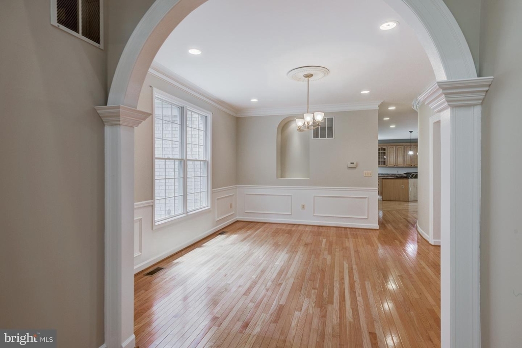 18 Nantucket Court - Photo 3