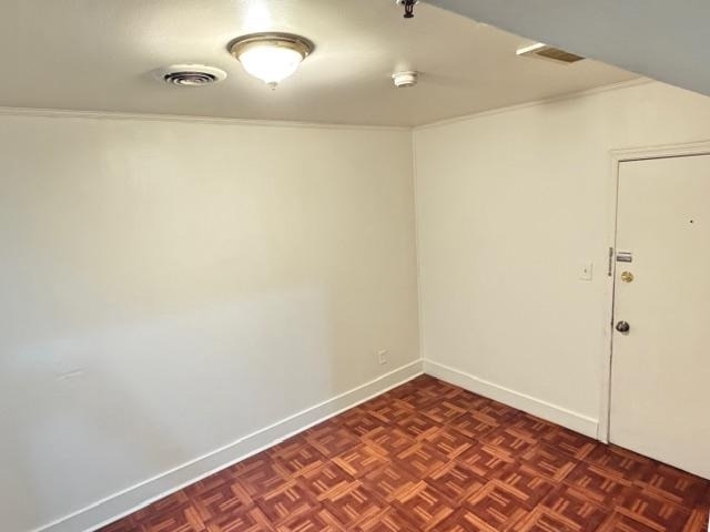 27 Main Street E - Photo 1