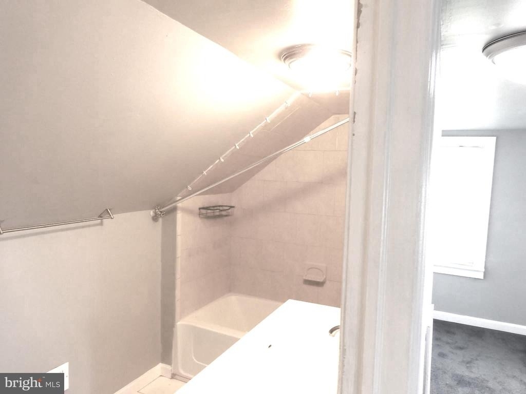 8220 Cornwall Road - Photo 12