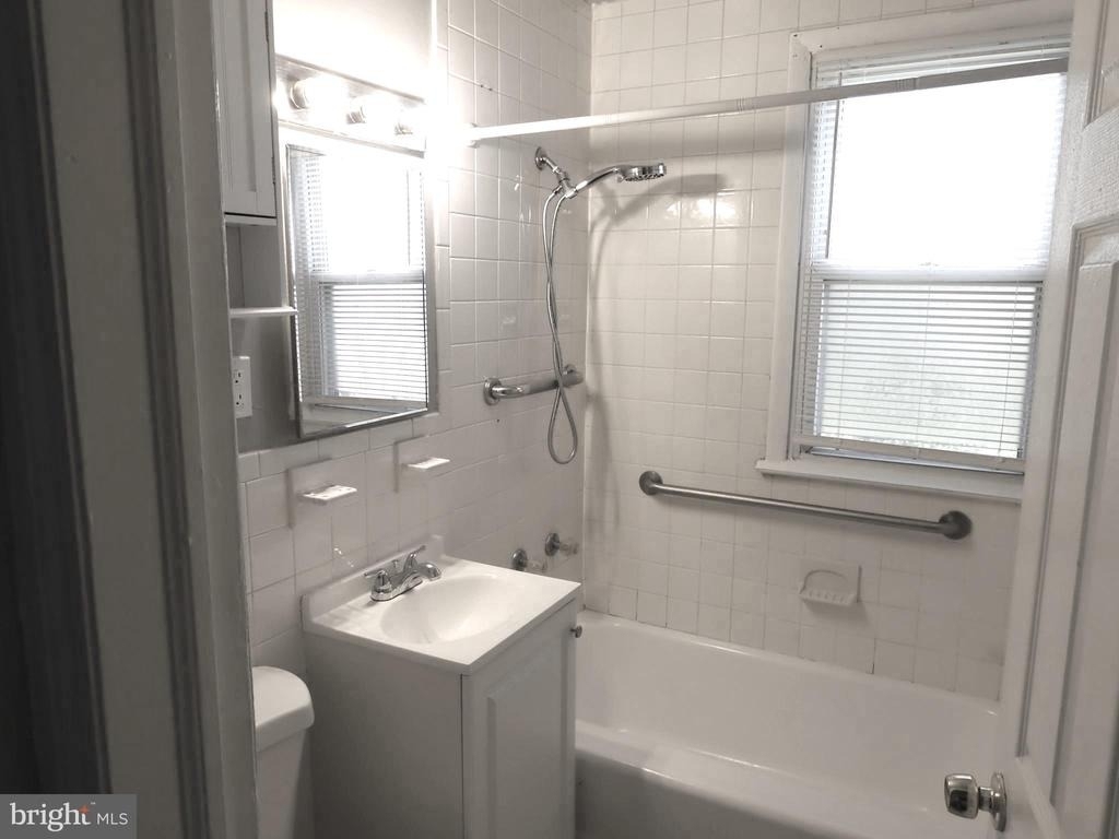 8220 Cornwall Road - Photo 16