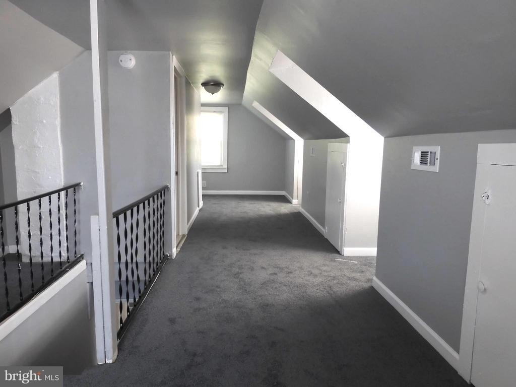 8220 Cornwall Road - Photo 11