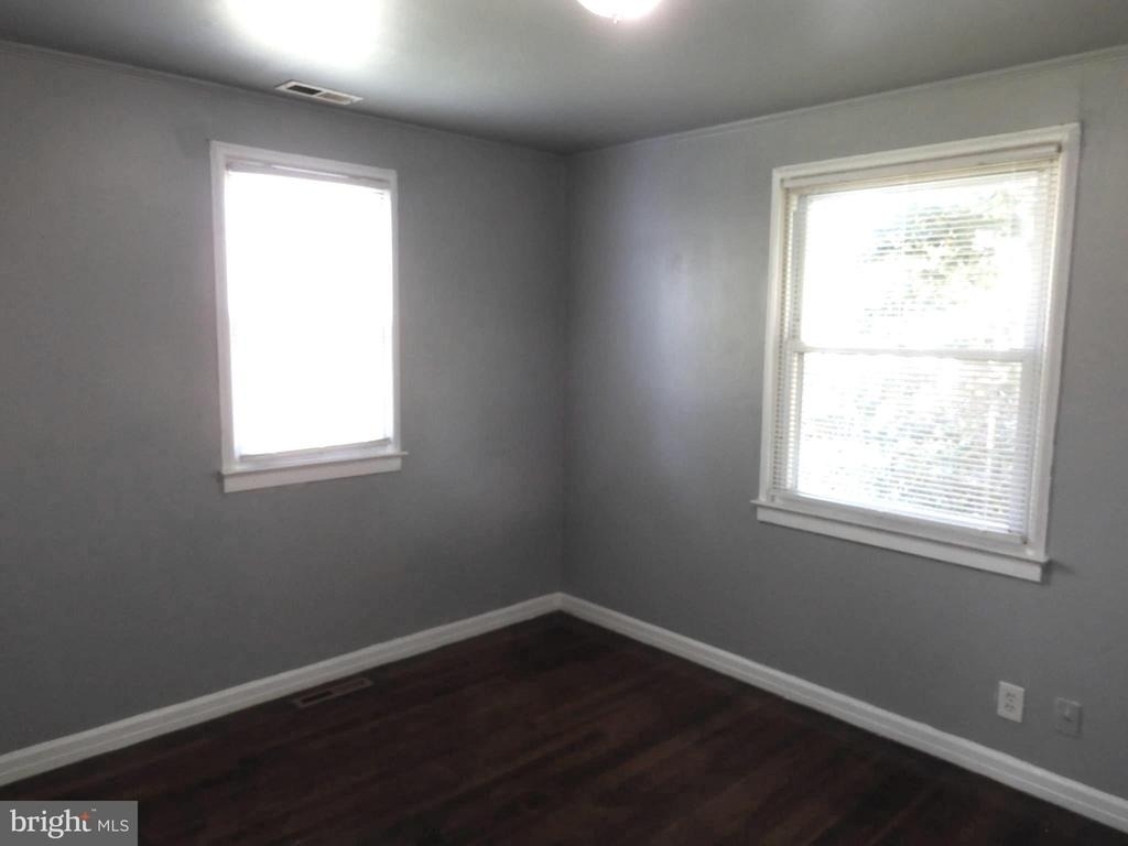 8220 Cornwall Road - Photo 13