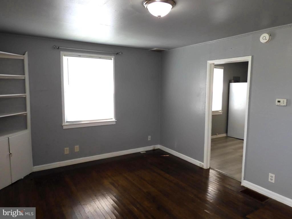8220 Cornwall Road - Photo 4