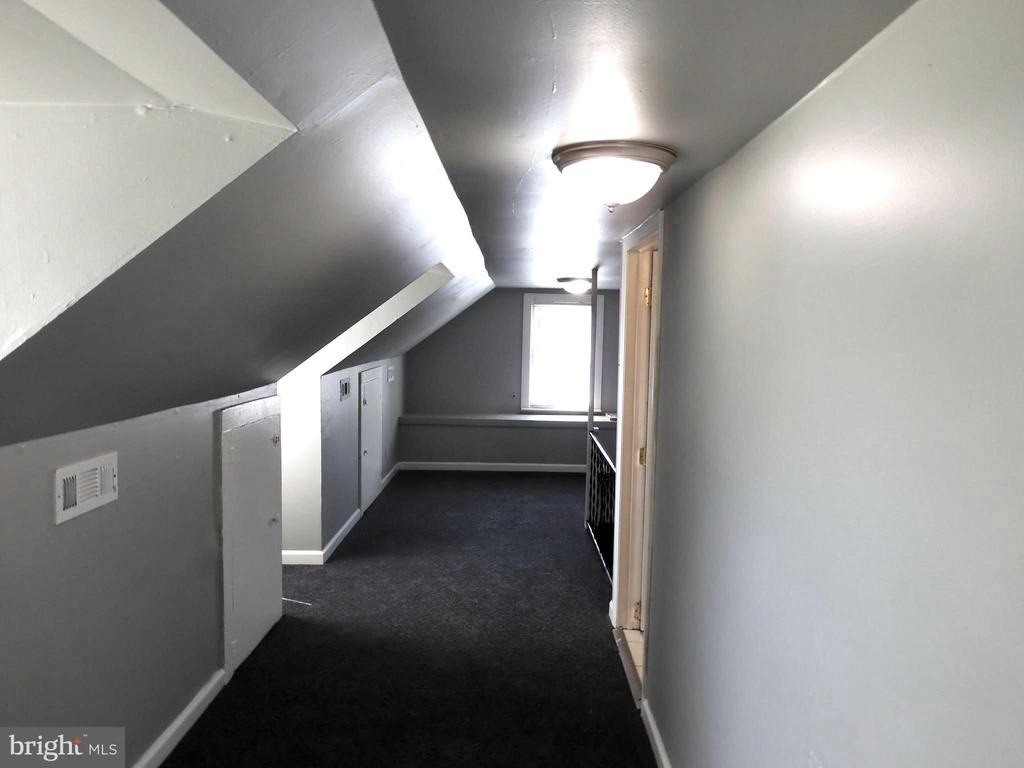 8220 Cornwall Road - Photo 9