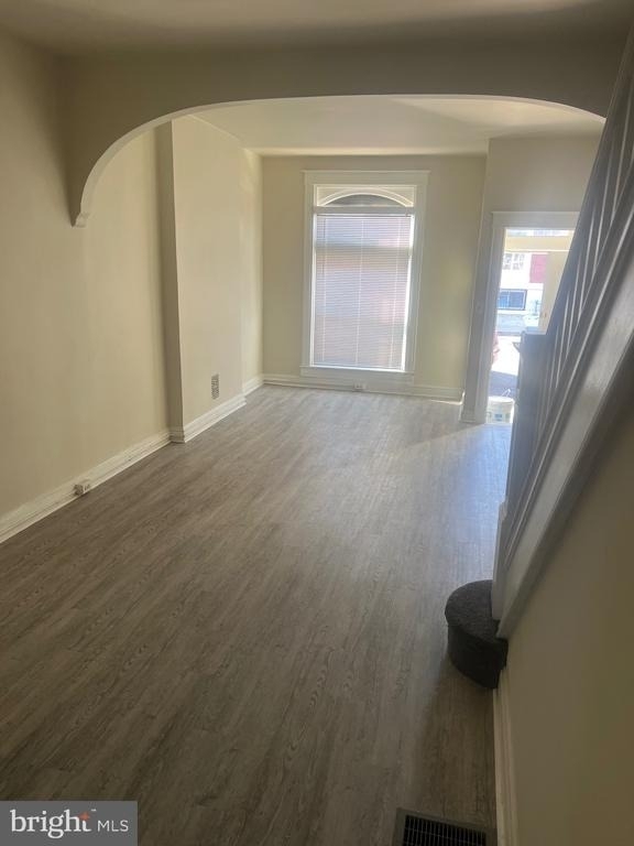 717 N Luzerne Avenue - Photo 1