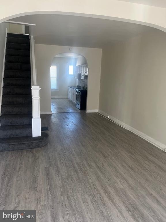 717 N Luzerne Avenue - Photo 0