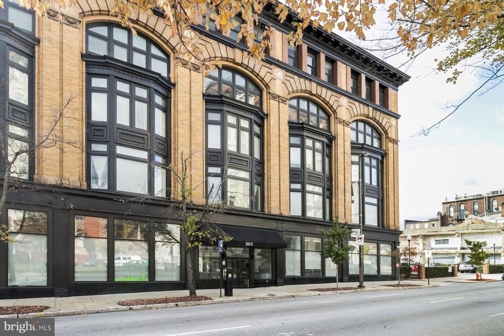 301 W Franklin Street - Photo 9