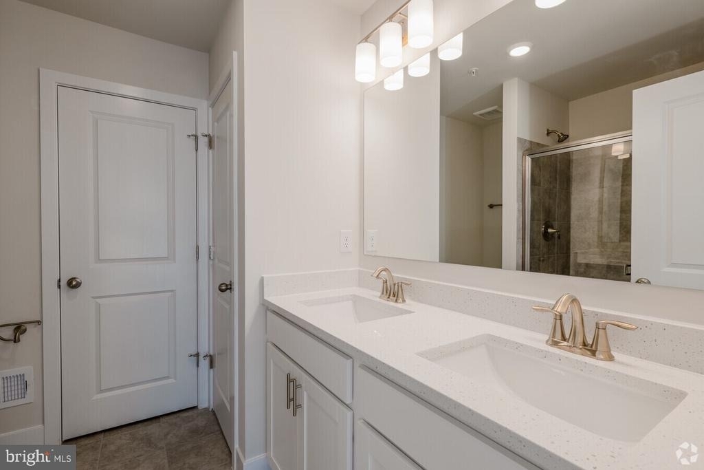1801 Guilford Avenue - Photo 9