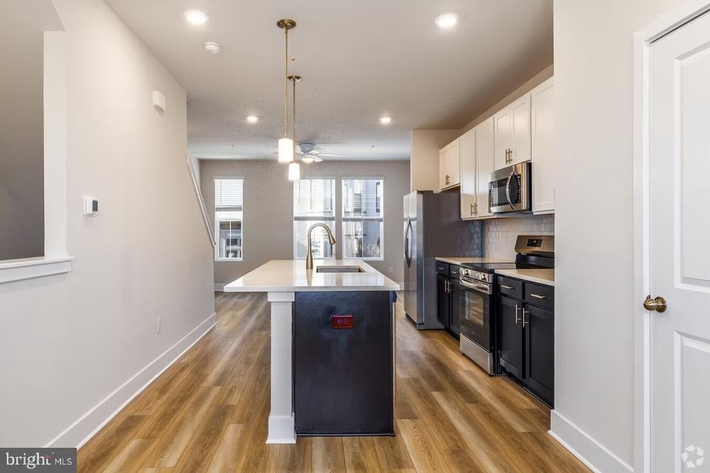 1801 Guilford Avenue - Photo 4