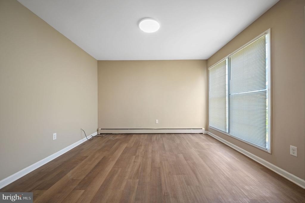814 New Castle Avenue - Photo 2