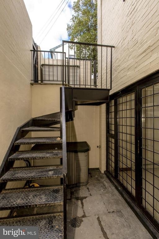 1401 35th Street Nw - Photo 25