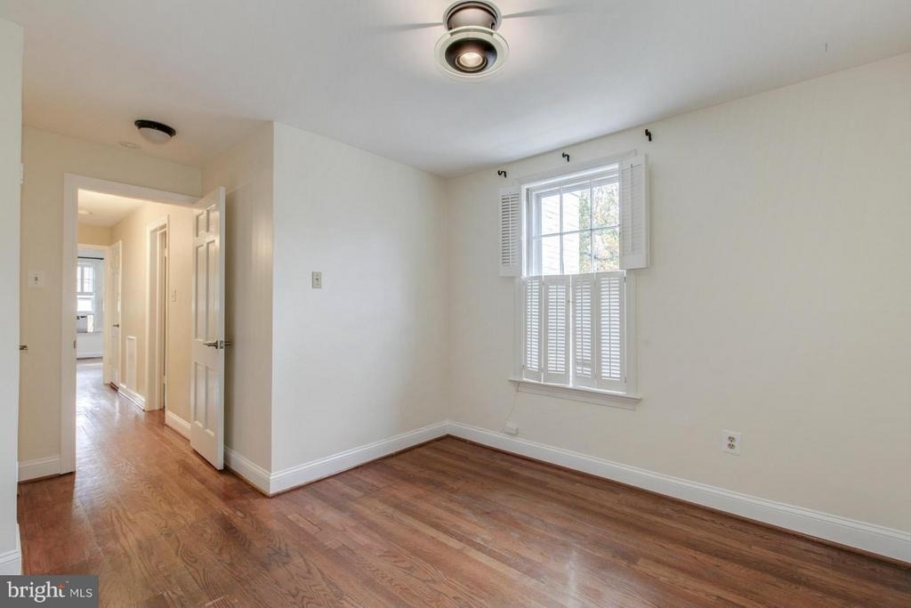 1401 35th Street Nw - Photo 9