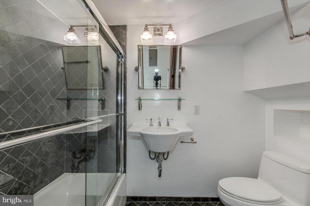 1401 35th Street Nw - Photo 19