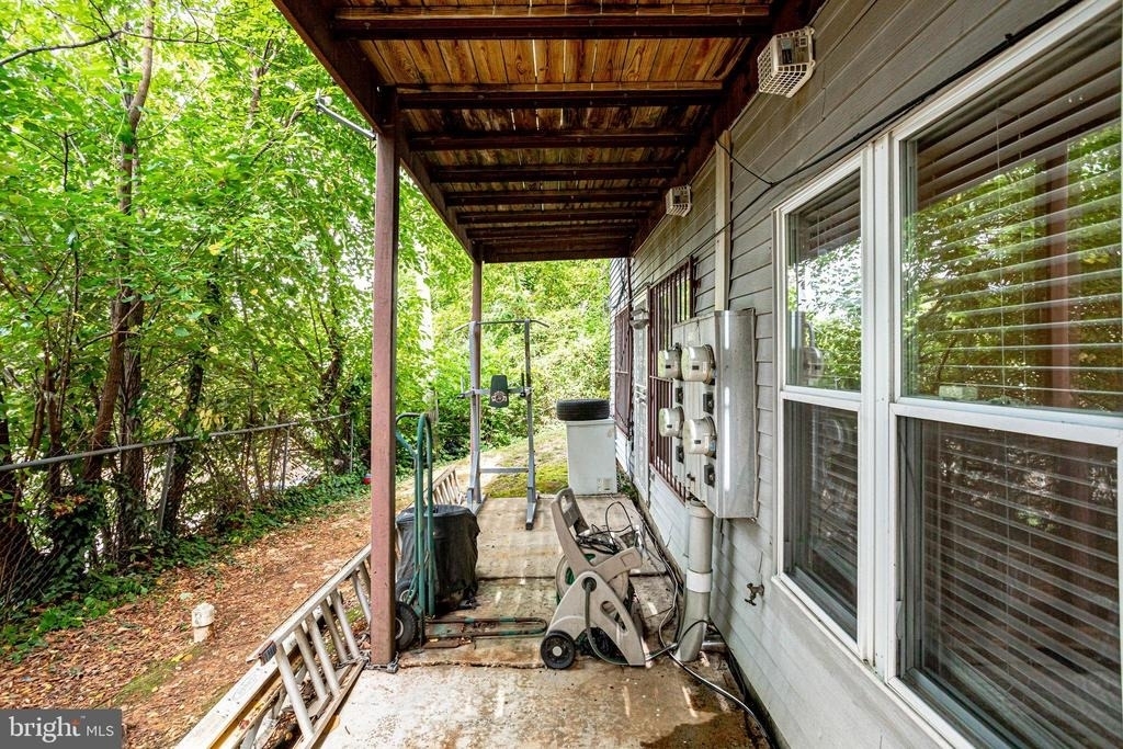 2648 Se Bowen Road Se - Photo 32