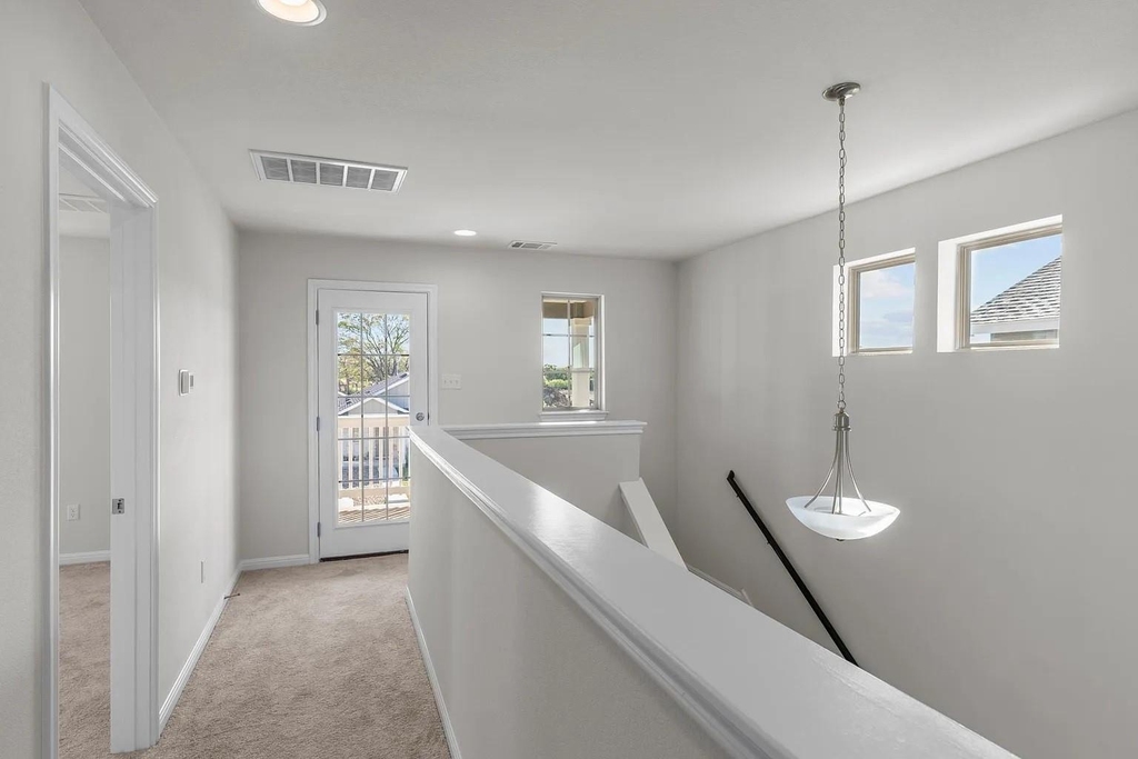 1725 Lakota Ln - Photo 5