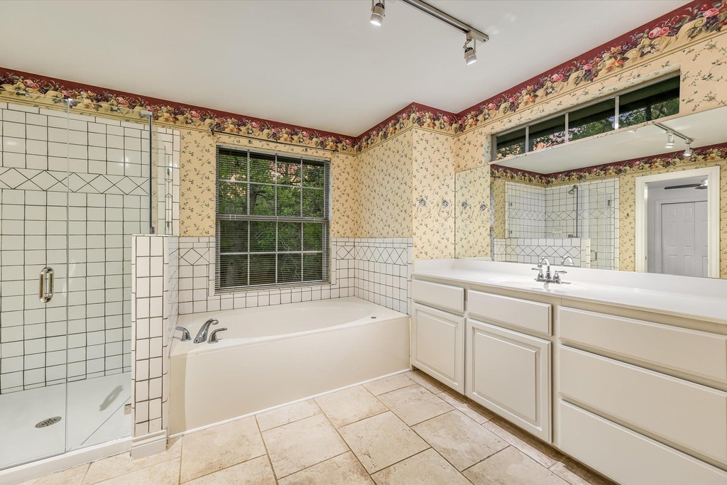 104 Upolu Ct - Photo 9