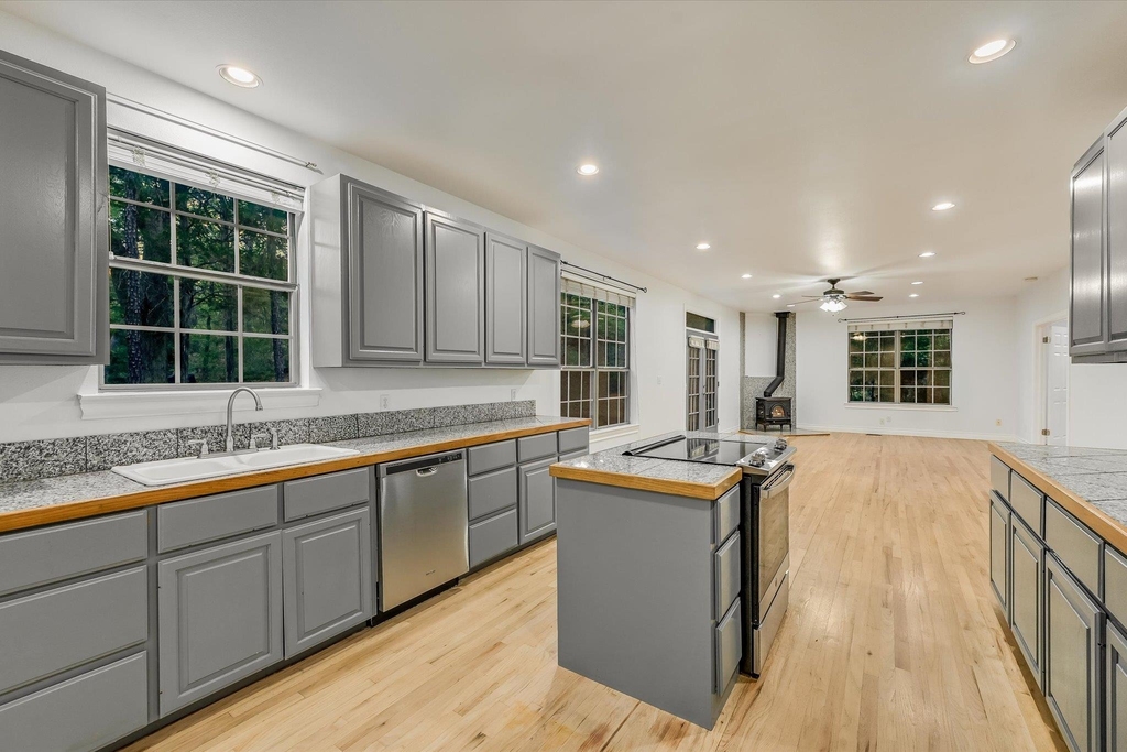 104 Upolu Ct - Photo 7