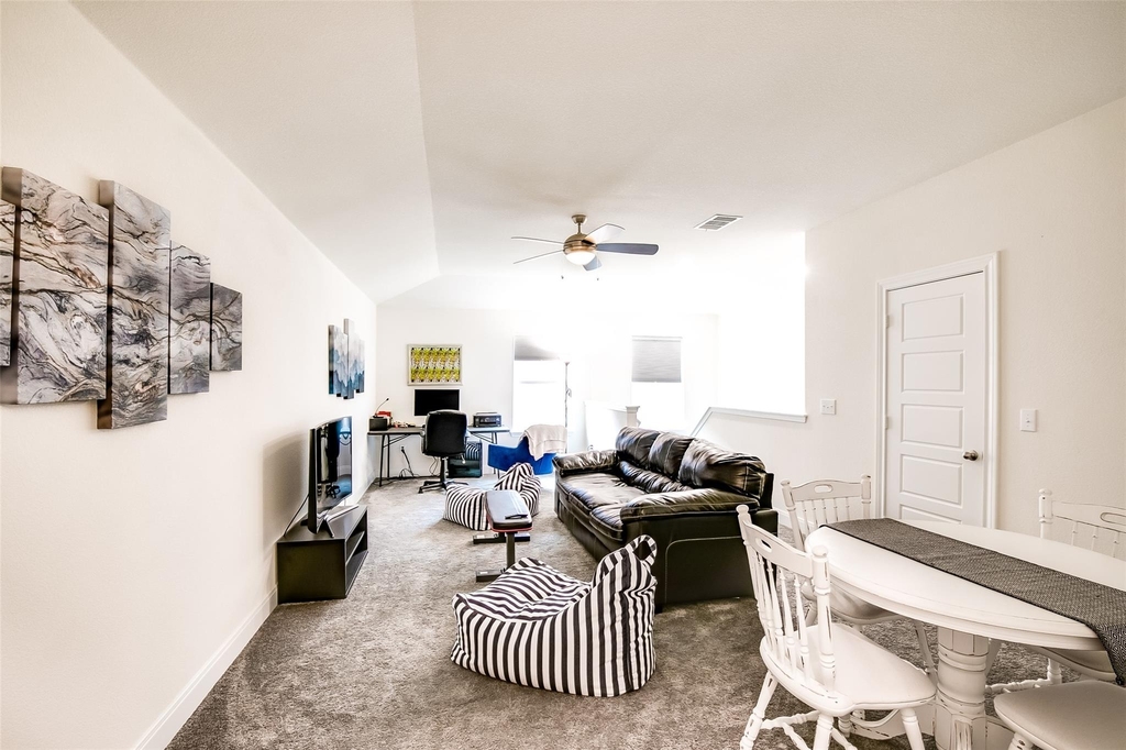 7616 Groundhog Way - Photo 25