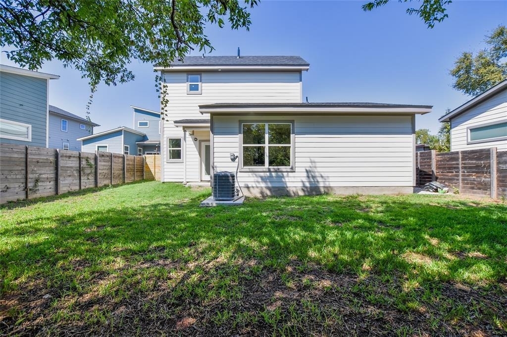 7103 Bennett Ave - Photo 2