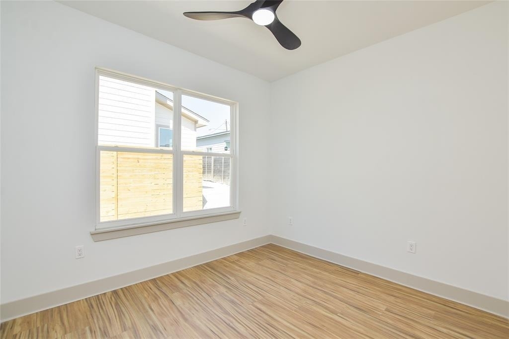 7103 Bennett Ave - Photo 11