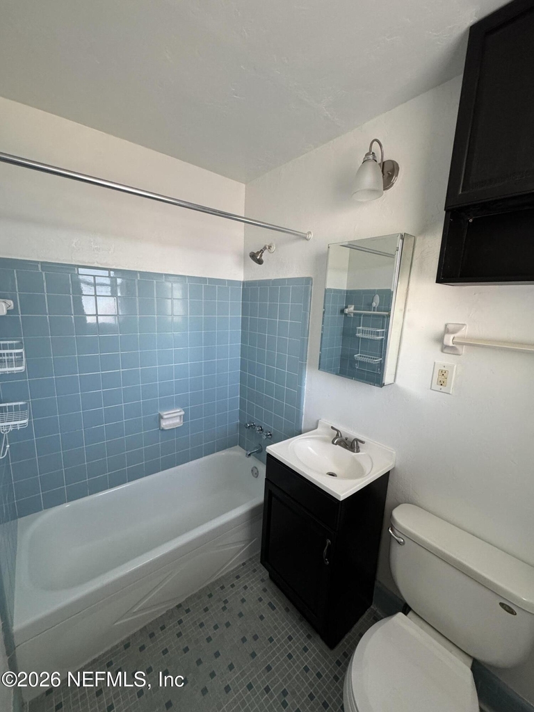 916 Children Way - Photo 2