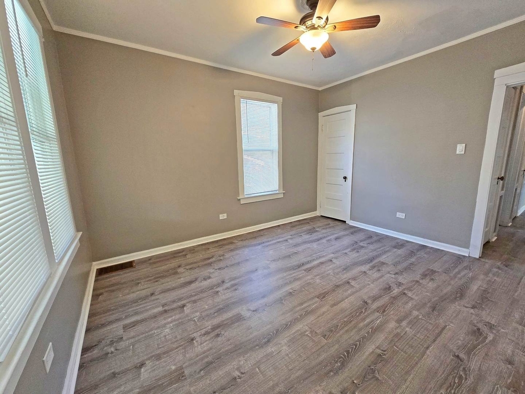 249 E Park Boulevard - Photo 11