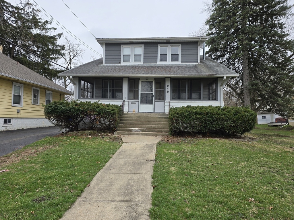 249 E Park Boulevard - Photo 0
