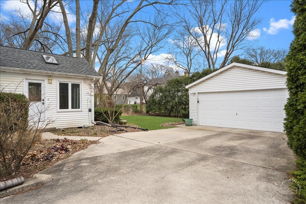 1120 N Brainard Street - Photo 15