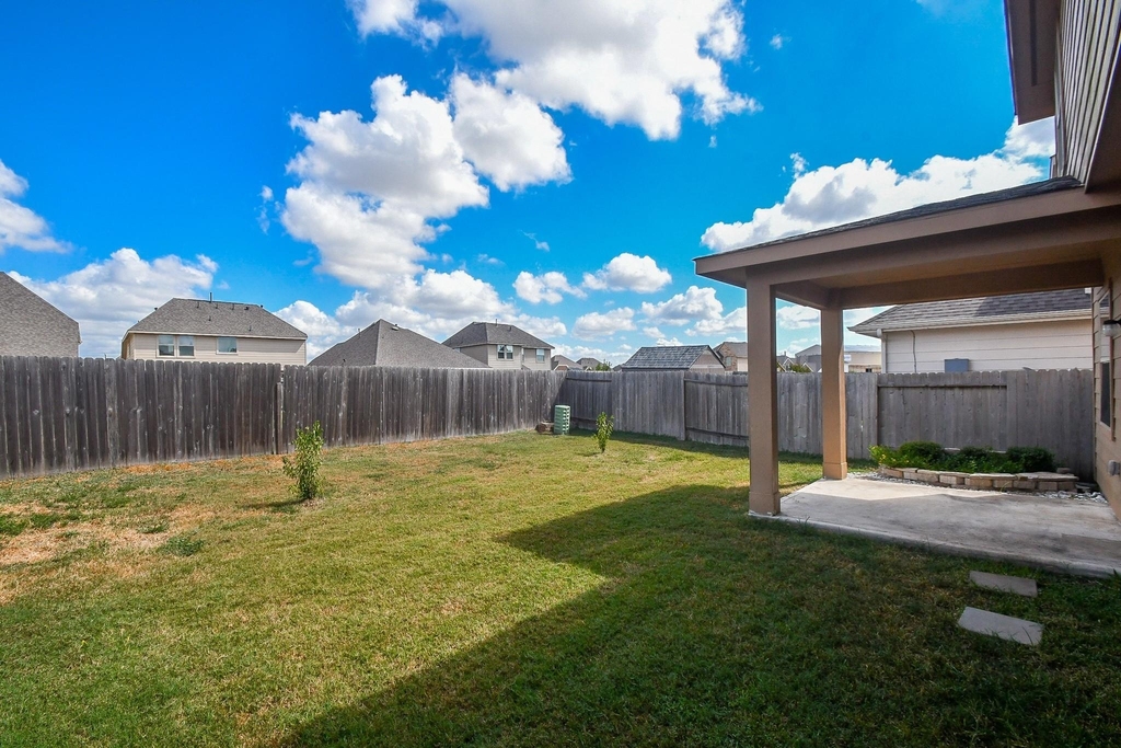 2738 Meandering Elm Trail - Photo 31