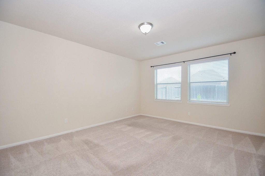 2738 Meandering Elm Trail - Photo 18