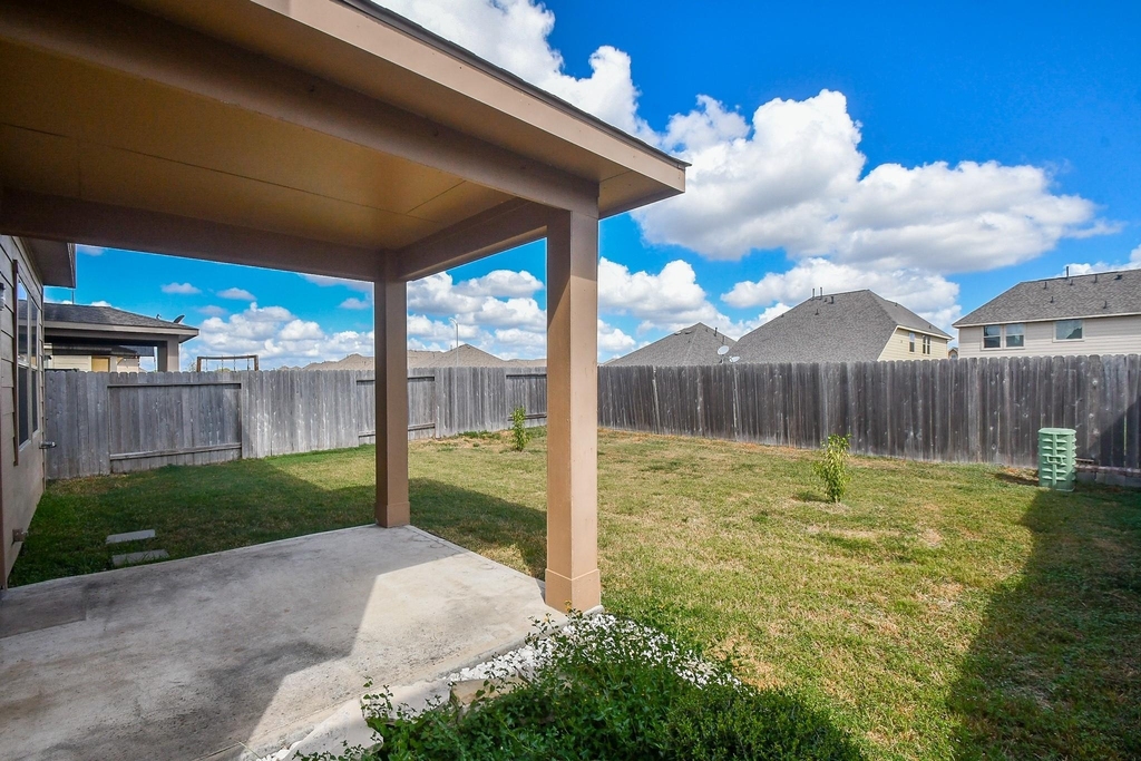 2738 Meandering Elm Trail - Photo 29