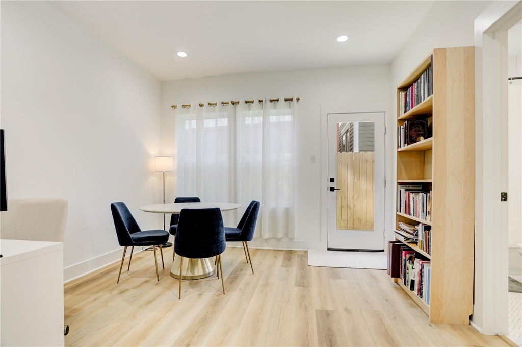 2013 Cochran Street - Photo 8