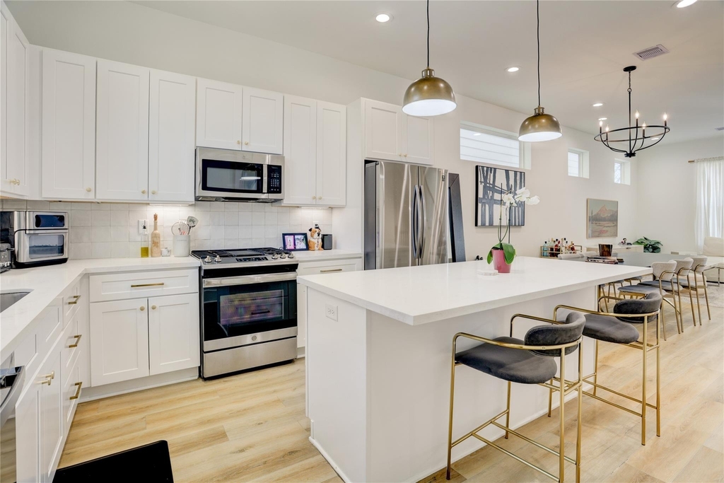 2013 Cochran Street - Photo 2