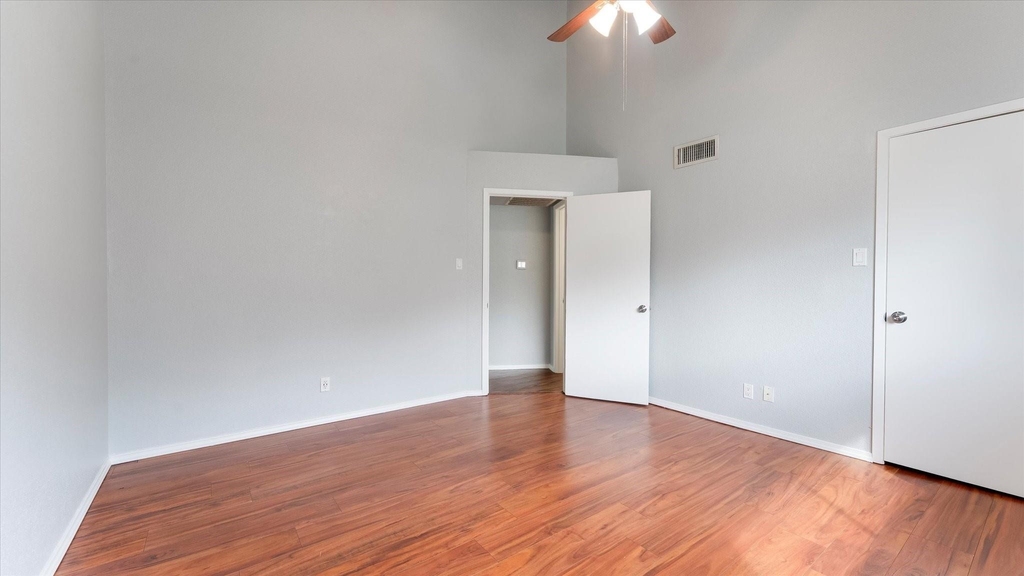 10811 Richmond Avenue Avenue - Photo 9