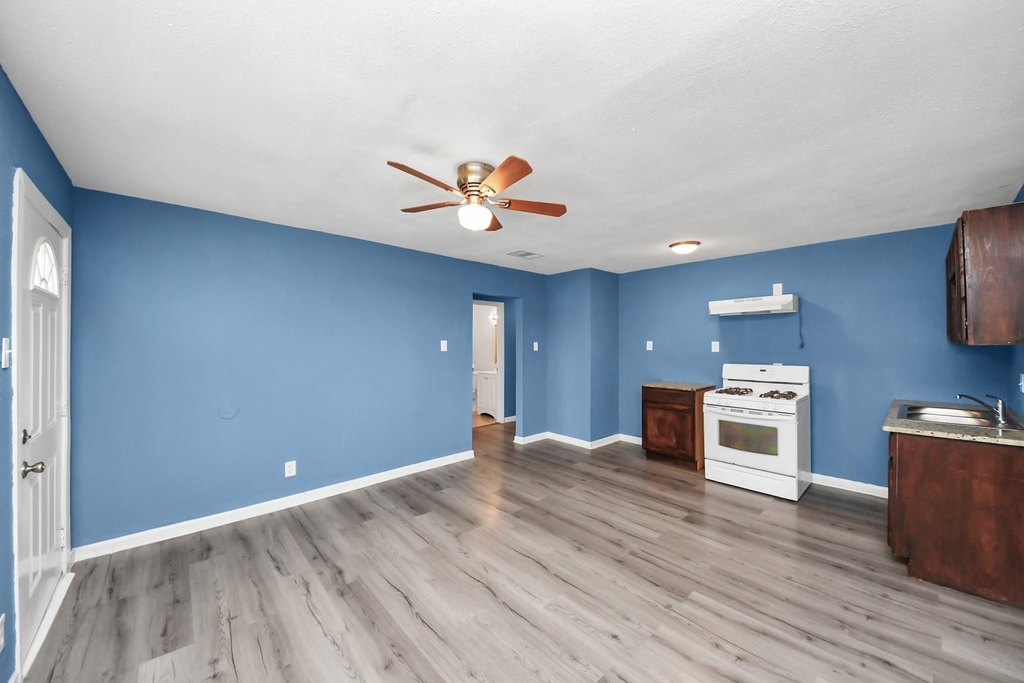 716 Hargest Street - Photo 3