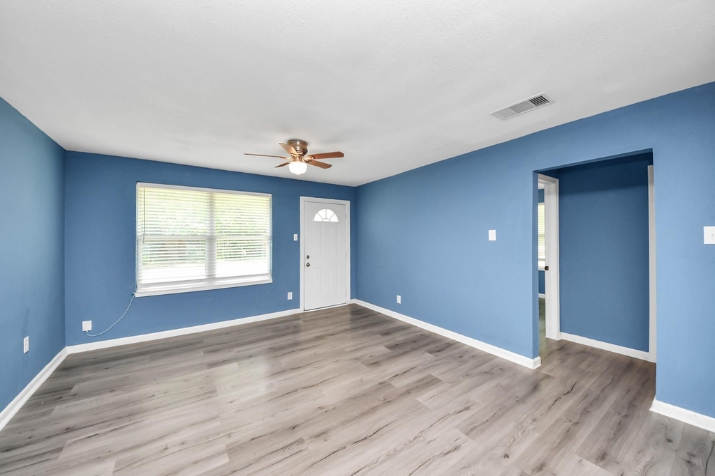 716 Hargest Street - Photo 4