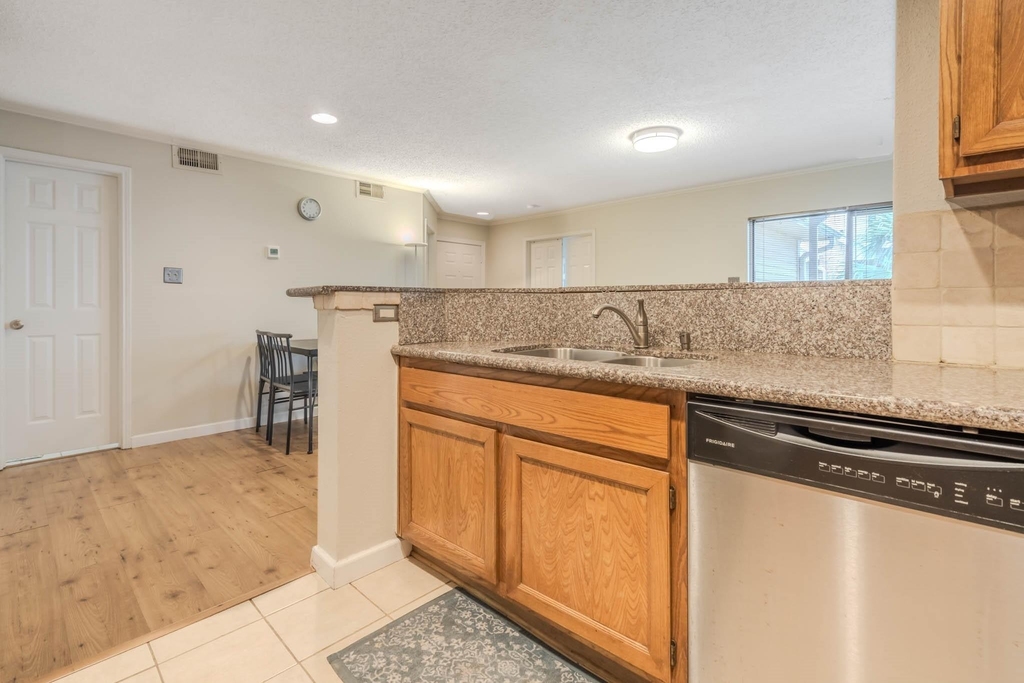 2300 Old Spanish Trail - Photo 3
