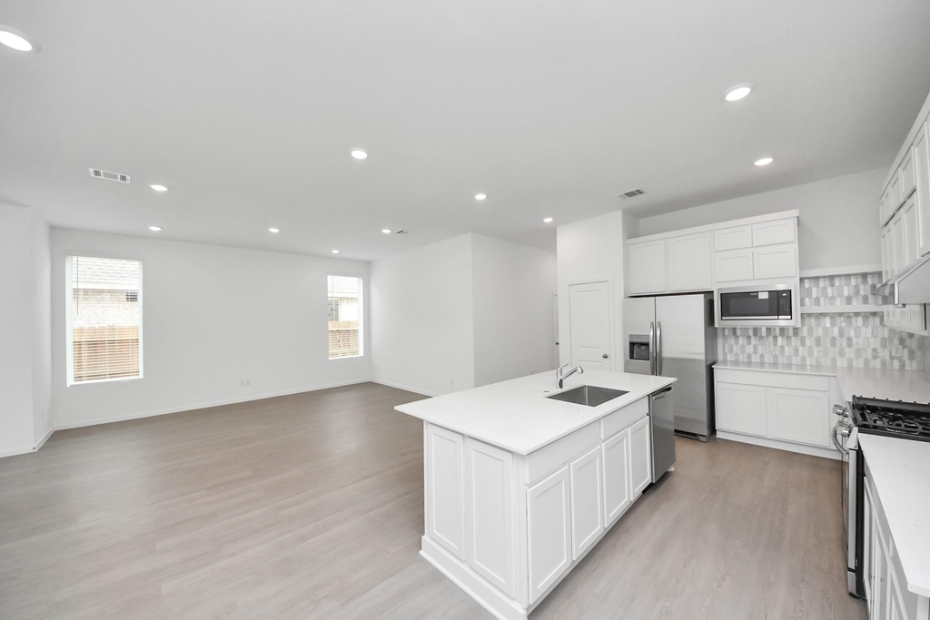 6414 Orchid Beach Drive - Photo 17
