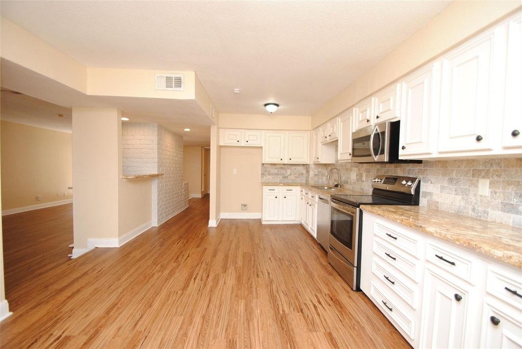 738 Country Place Drive Drive - Photo 18
