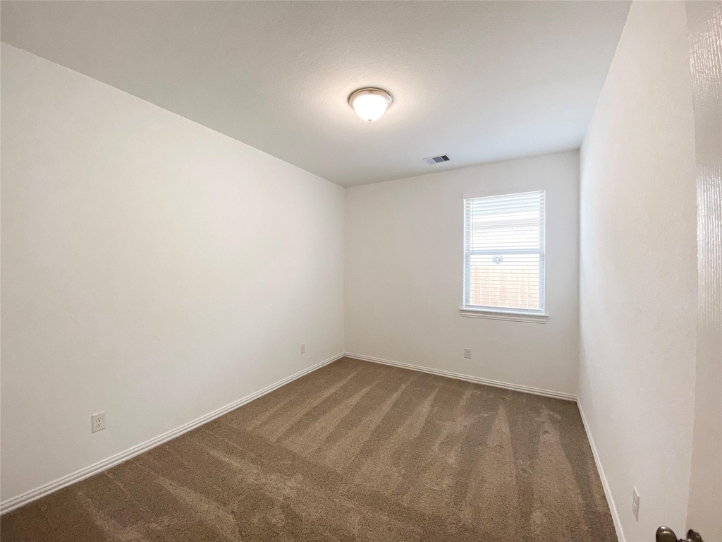 31302 Whitfield Court - Photo 18
