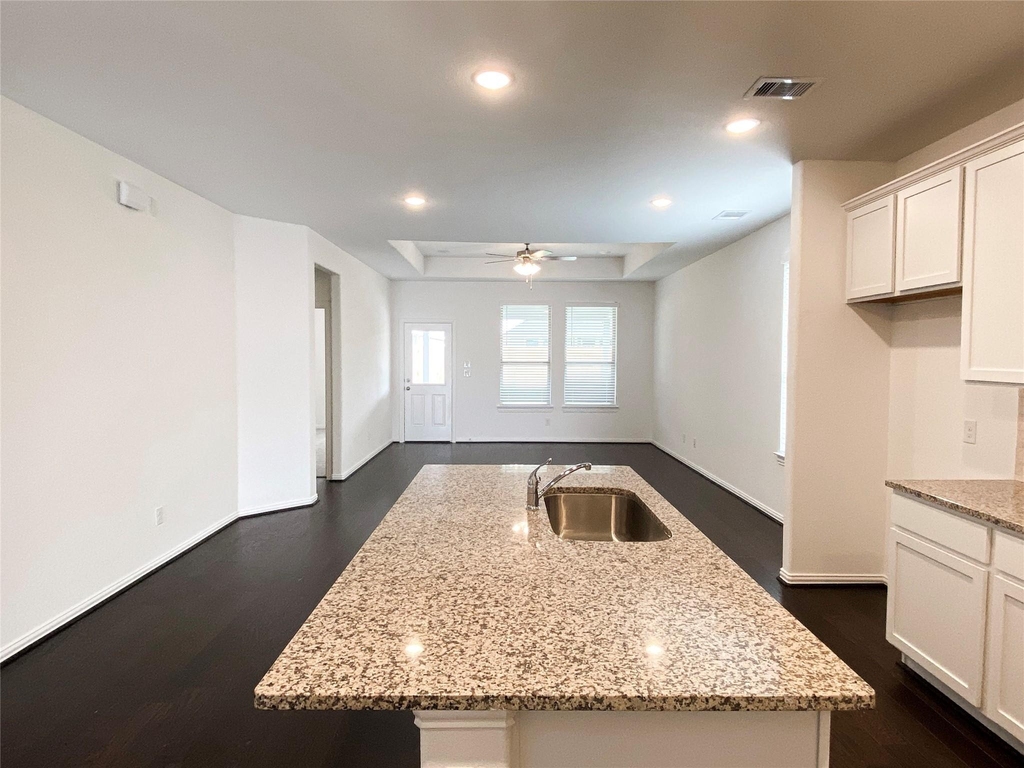31302 Whitfield Court - Photo 5