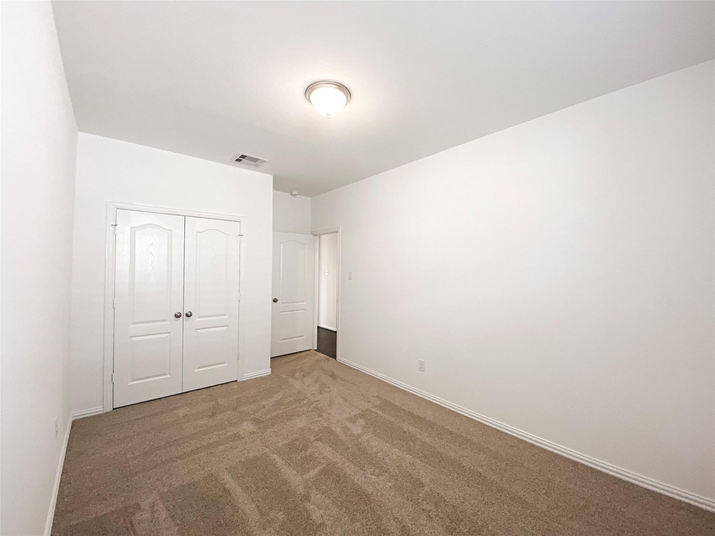 31302 Whitfield Court - Photo 17