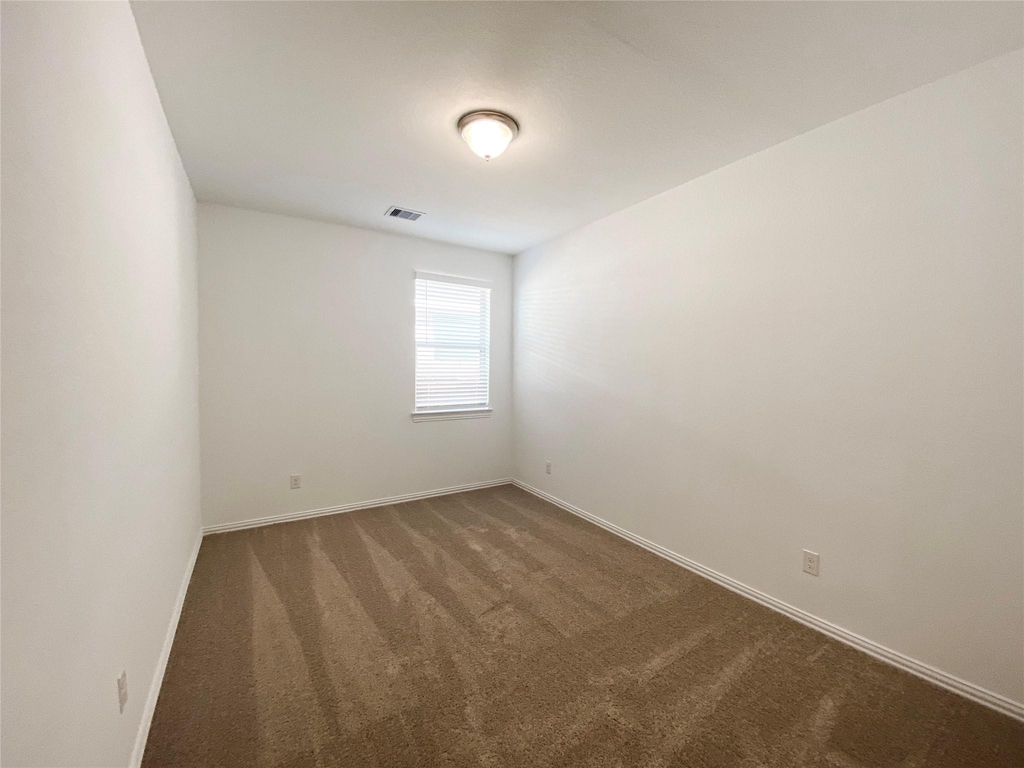 31302 Whitfield Court - Photo 16